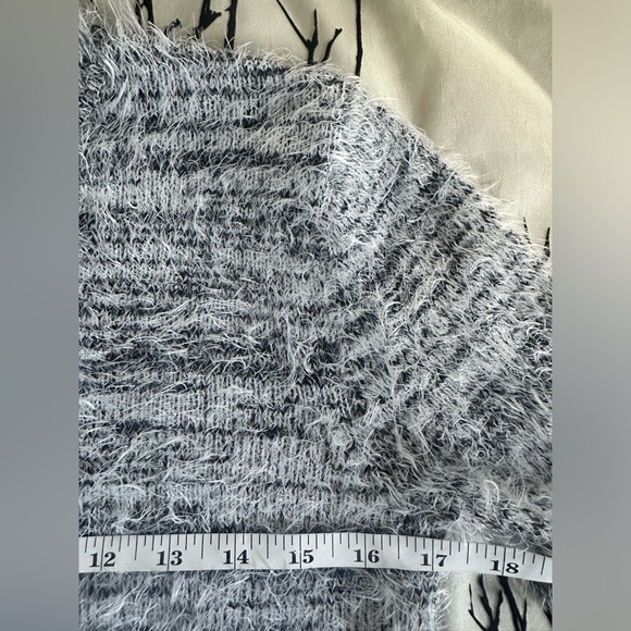 Philosophy gray eyelash mock neck sweater, nylon acrylic wool blend, medium - Picture 12 of 15